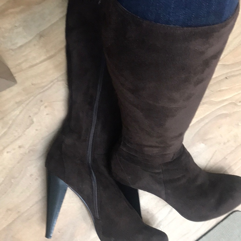 Winter brown boots like new